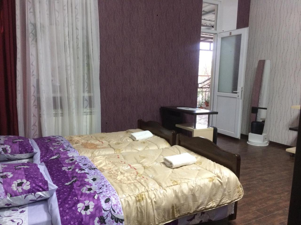 סינגאני Guest House Loza מראה חיצוני תמונה
