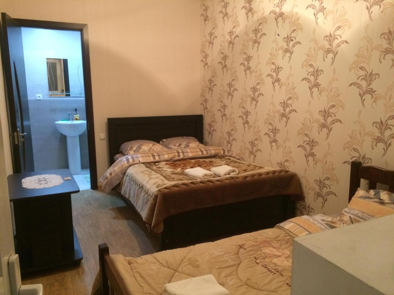 סינגאני Guest House Loza מראה חיצוני תמונה