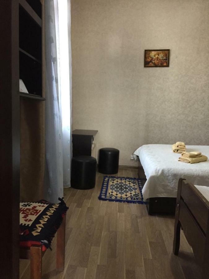 סינגאני Guest House Loza מראה חיצוני תמונה